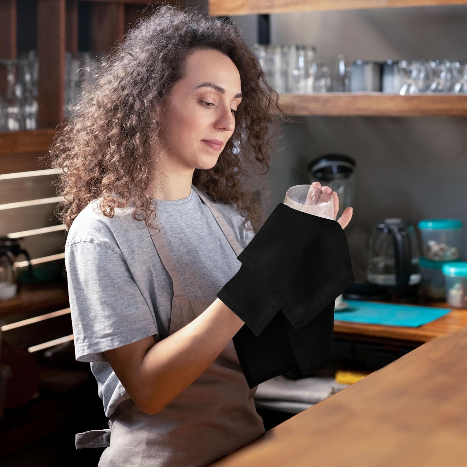 KICHLY - serviettes en tissu, lot de 24, 43x43 cm, polyester noir, réutilisables, douces