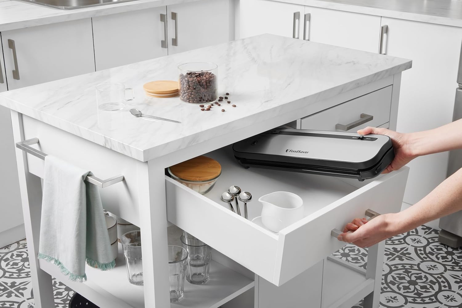 FoodSaver - emballeuse sous vide compacte - 28cm - fraîcheur 5x longue, packs inclus VS1290X