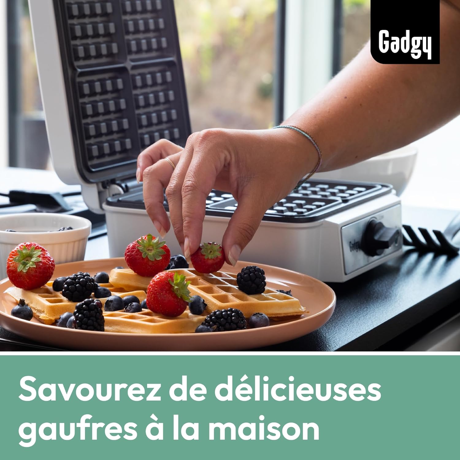 Gadgy - Gaufrier Professionnel - 4 gaufres, 1200W, thermostat réglable, compact et facile à nettoyer