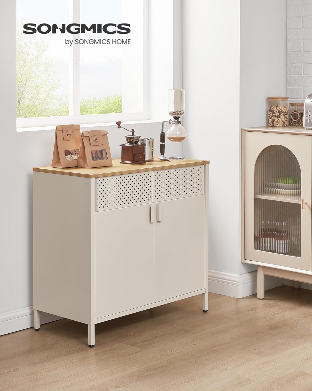 SONGMICS - Meuble de rangement double porte métal, 40x80x76 cm, beige, fermeture magnétique LSC102L01