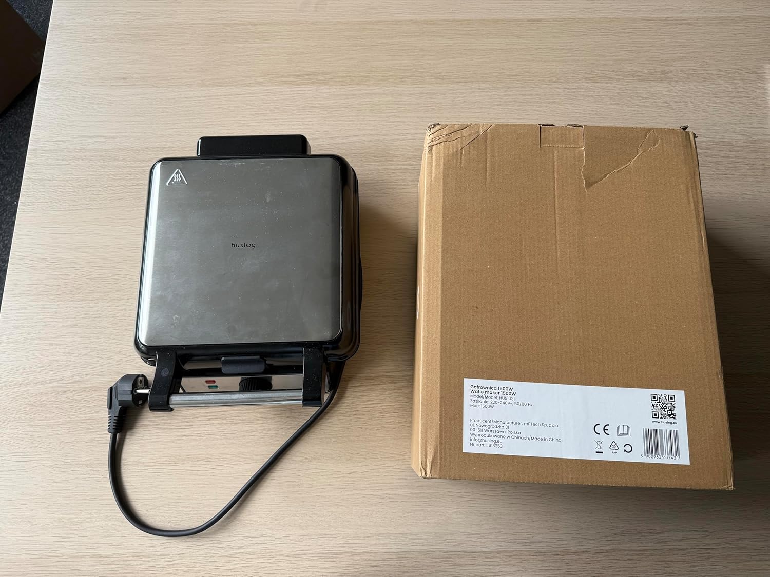 Gaufrier électrique - 4 gaufres belges, 1500W, plaques antiadhésives, température réglable, poignée Cool Touch