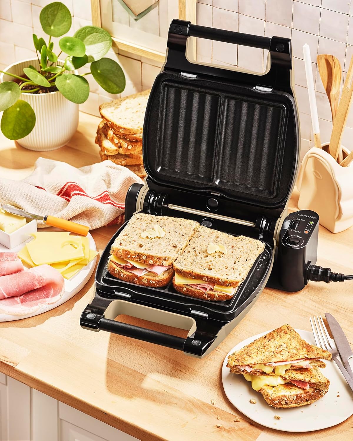 Lagrange - Gaufrier Premium - 1200W, plaques amovibles, cuisson personnalisée, 019422